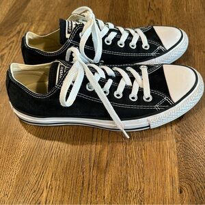Women’s Converse Low tops